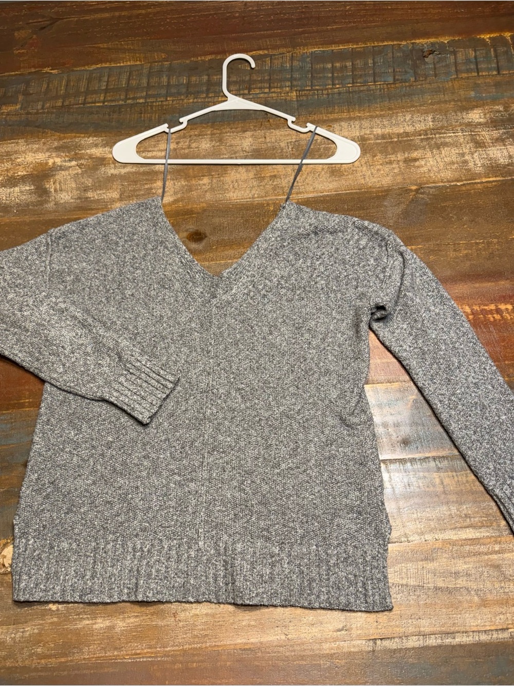 Pink Rose Women's V-Neck Sweater - Gray Heather